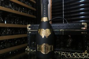 エンジェル ブラック 5周年アニバーサリー レザージップタイプ 正規品 シャンパン 箱 ケース付き