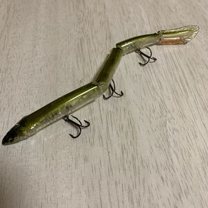 p★Megabass メガバス EELER イーラー　イーラ ビッグベイト　ウナギ