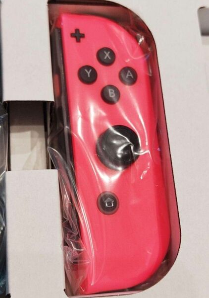 【ほぼ新品】Joy-Con　右　ネオンレッド　ニンテンドースイッチ　Nintendo　Switch　ジョイコン　コントローラー
