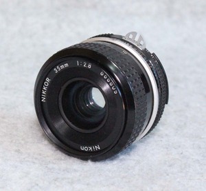[is354]ニコン　レンズ 35mm f3.5　nikon LENS NIKKOR 広角レンズ　大口径　単焦点　1:2.8
