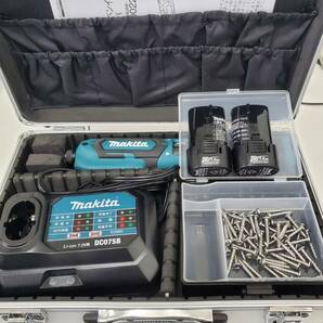 マキタ makita TD022D 充電式ペンインパクトドライバー 本体+充電器DC07SB+ケース 純正バッテリー2個の画像7