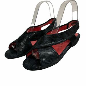 C466 Italy made lady's strap sandals 37 approximately 23.5cm black navy suede style 