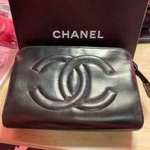 シャネル　ポーチ　マルチポーチ　化粧ポーチ　ブラック　ココマーク　ロゴ　CHANEL 小物入れ 箱付き　used _画像1