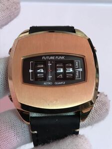 FUTURE FUNK 稼働品　FF101 フューチャーファンク　クォーツ　ゴールド　ブラック　メンズ腕時計　