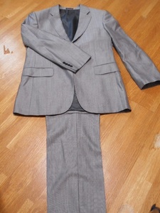美品　クリスチャンオジャール　シルク混紡ウールスーツ　サイズ48程度