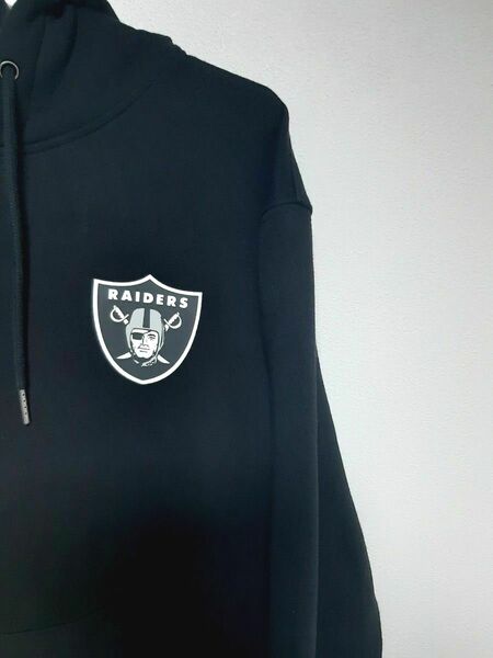 ★極美品★　NFL RAIDERS　パーカー　プルオーバー　ブラック　Sサイズ