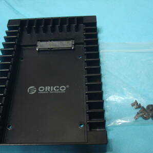 ORICO 2.5→3.5変換 2.5インチHDD/SSD変換マウンタ SATAインターフェース内蔵HDDケース 3.5インチ変換ブラケット ネジ付き ブラック 1125SSの画像1