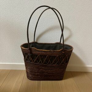 【美品】カゴバッグ　内袋つき