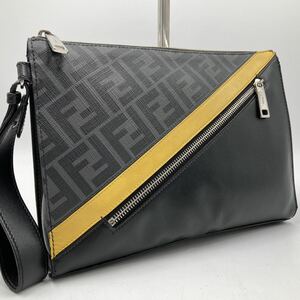 1円〜【現行モデル】フェンディ FENDI クラッチバッグ セカンドバッグ ズッカ柄 FF ロゴ PVC レザー本革 グレー ブラック黒 メンズビジネス