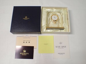 k4751 / MIKIMOTO ミキモト クオーツ クロック 置き時計 アーチ形 真珠 パール クリア ゴールド カード付 箱付 現状品 ジャンク