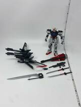 MG 1/100 GAT-X105 ストライクガンダム + I.W.S.P. 簡単フィニッシュ 完成品 現状品 ※13-11_画像1