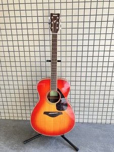 YAMAHA Yamaha ◆ акустическая гитара FS820. простой .. завершено внешний вид хороший мягкий чехол имеется .