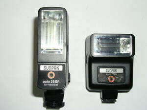 6216● SUNPAK auto 25SR THYRISTOR + auto 17SR、サンパックオートストロボ 2台で ●