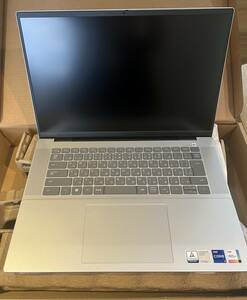 美品　デルパソコン　Inspiron5630 16インチ 