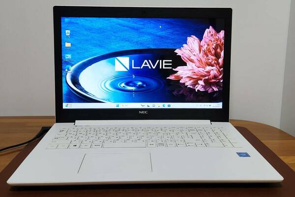 ★☆美品Win11 LAVIE/N4000/4G/SSD/DVD/WLAN/カメラ☆★