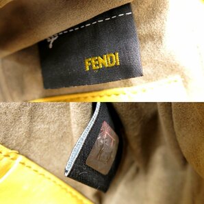 ●超美品●FENDI フェンディ●FFロゴ●レザー 本革●チェーン ミニ ショルダー バッグ●イエロー●シルバー金具●斜め掛け●収納●Js46369の画像9