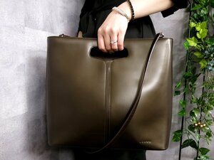 ●超美品●LOEWE ロエベ●ロゴ型押し●カーフ レザー 本革●2way ショルダー ハンド バッグ●ブラウン●SV金具●肩掛け●A4 収納●Js46695