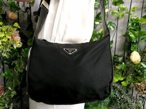 ●超美品●PRADA プラダ●三角ロゴプレート●ポコノ ナイロン カーフ レザー 本革●ワンショルダー バッグ●黒●SV金具●肩掛け●Js47137