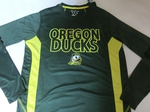 激レア USA購入 チャンピオン製 USカレッジ オレゴン大ダックス【OREGON DUCKS】ドナルド ダック ロゴプリント ロングＴUS S 緑 x 黄