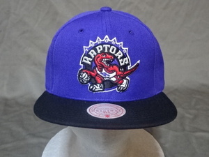 USA購入 激レア【Mitchell & Ness】NBAバスケ トロント ラプターズ【Toronto Raptors】チーム創設時 レトロ ロゴ刺繍入り キャップ