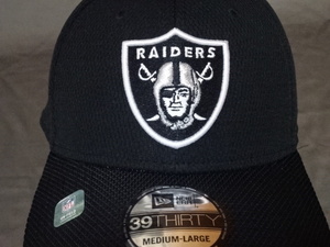 USA購入USA購入【NEWERA】【39THIRTY】 NFLアメフト ラスベガス レイダース【Las Vegas Raiders】ロゴ刺繍入りキャップ (M-L) ブラック