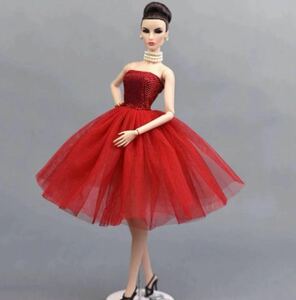 真っ赤なショートドレスリカちゃん・バービーちゃん・ジェニーちゃん・お人形さん用 Barbie ドレス 人形 マテル リカ