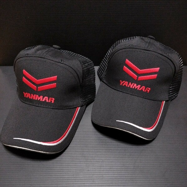 ● ヤンマー「YANMAR メッシュ　キャップ　2個」刺繍 帽子 黒系　つばライン　ロゴ