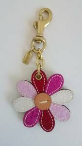 240523 COACH Coach charm key holder pink color flower signature 