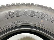 ☆送料込み☆ 7.00R16 LT 12PR ブリヂストン BLIZZAK W979 スタッドレス 1本 700R16 タイヤ_画像3