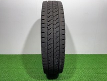 ☆送料込み☆ 205/85R16 117/115L LT ブリヂストン BLIZZAK W979 スタッドレス 1本 205/85/16 タイヤ_画像1