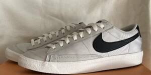 美品 NIKE BLAZER LOW ‘77 SE 26.5cm US8.5/ナイキ ブレーザー LOW ‘77 SE/ライトボーン,セイル,ブラック/ユニセックス メンズスニーカー