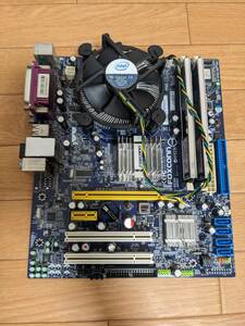 FOXCONN G31MX 46GMX　マザーボード　LGA775　＋CPU　PENTIUM　E5300　＋UMAX　DDR2 メモリー付き