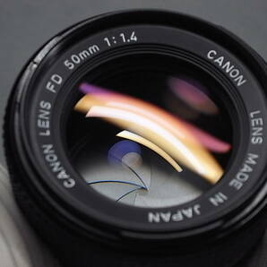 美品 Canon New FD50㎜ F1.4 元箱、フィルター、フード付きの画像1