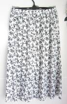 D608　新品　【サイズ・3】　～5L・6L　ホワイト　花柄　フレア　スカート　シフォン　大きいサイズ　レターパックプラス　上品　可愛い_画像3