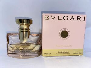 ブルガリ　ＢＶＬＧＡＲＩ　ローズ　エッセンシャル　オードパルファム　ナチュラルスプレー　３０ｍｌ