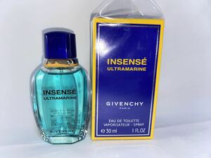 ほぼ満量　ジバンシー　ＧＩＶＥＮＣＨＹ　ウルトラマリン　オードトワレ　ナチュラルスプレー　３０ｍｌ　