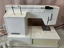 JANOME　ジャノメミシン MODEL5002 メモリア　コンピューターミシン　ハンドクラフト　1980年製　手びき付_画像4