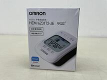 【ほぼ未使用】OMRON オムロン 手首式血圧計 HEM-6231T2-JE ホワイト Bluetooth 自動電子血圧計 取説/元箱付き_画像6