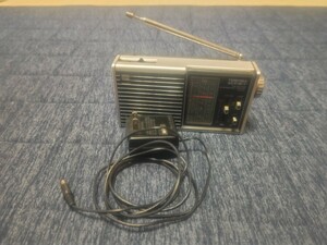 TOSHIBA IC RADIO 東芝 ICラジオ RP-77F FM/SW/MW 昭和レトロ アダプター通電確認 ジャンク