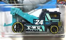 日本未発売 HW Let’s Race 劇中車 2024 Heavy Hitcher Towing Truck ヘビー ヒッチャー 牽引 ギミック トラック Ryu Asada ブルー_画像1