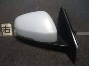 [ inspection settled ] H25 year Volvo 40 DBA-MB4164T right door mirror white 710 [ZNo:06000519]