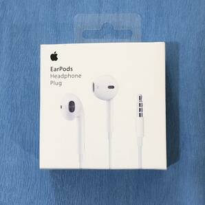 新品未使用 Apple EarPods with 3.5mm Headphone Plugの画像1