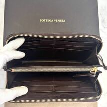 ★【極美品！希少！】 BOTTEGA VENETA ボッテガヴェネタ イントレチャート 長財布 ラウンドファスナー　ダークブラウン 定価7.8万 ☆_画像7