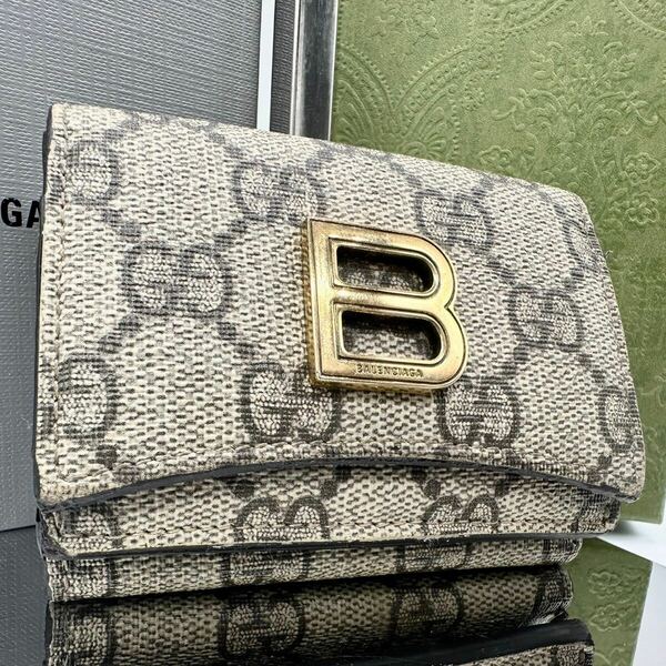 GUCCI グッチ BALENCIAGA バレンシアガ 三つ折り財布 ベージュ ハッカー GGスプリーム Bロゴ コラボ レディース コンパクトウォレット