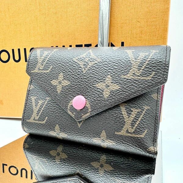 LOUISVUITTON ルイヴィトン 三つ折り財布 ブラウン ピンク バイカラー モノグラム ヴィクトリーヌ　ローズバレリーヌ M41938 レディース