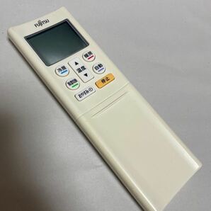 D8130 返品可　動作品　清掃済み　富士通 FUJITSU エアコンリモコン AR-RFC2J