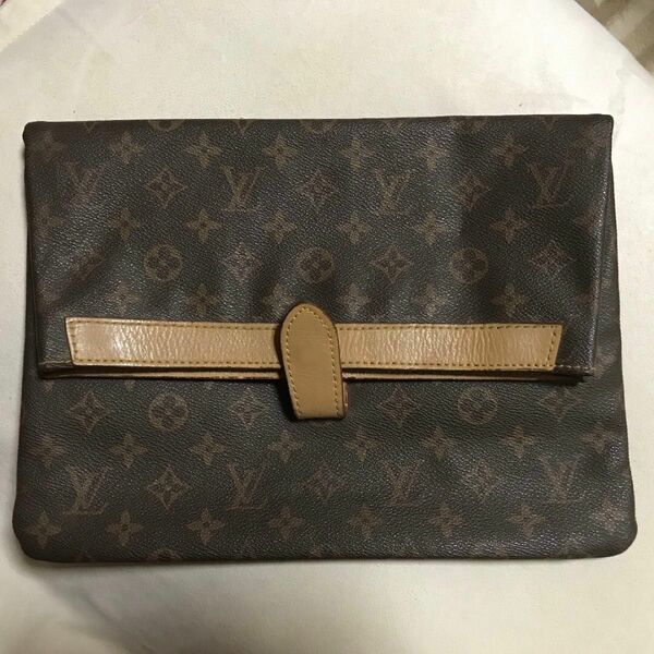 LOUIS VUITTON クラッチバッグ