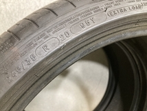 バリ溝 MICHELIN Pilot Sport3 245/35R20 2本セット 吸音スポンジ ミシュラン パイロットスポーツ3 (E1631)_画像5