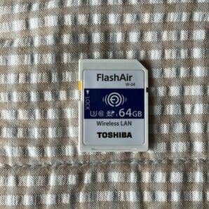 Flash Air W-04 Wireless LAN機能付きSDXCカード 東芝製　64GB