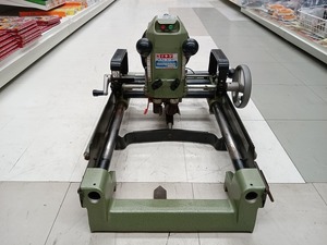 中古品 makita マキタ 大入レルーター 2516 加工幅190mm 最大切込深さ60mm 前後方向318mm